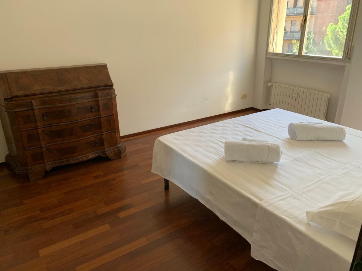 Whouse Luxury Universita' Болонья Екстер'єр фото